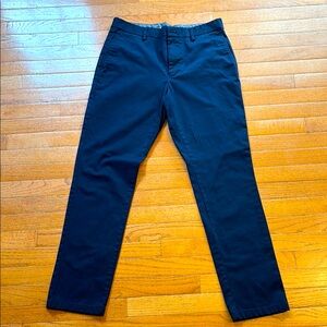 EUC slim Old Navy blue chino dress pants. 33x32